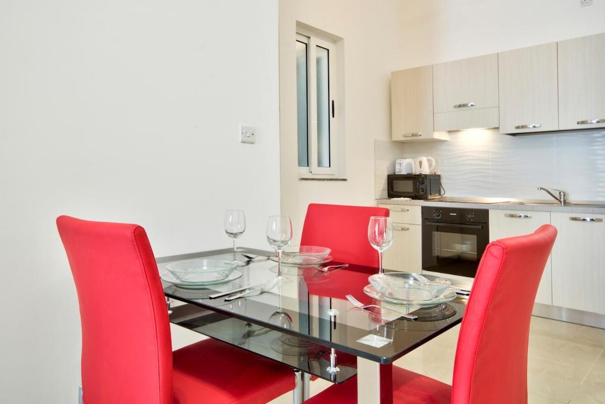 Urbanstays - Gzira 1 Bedroom Apartments By Shortletsmalta Bagian luar foto