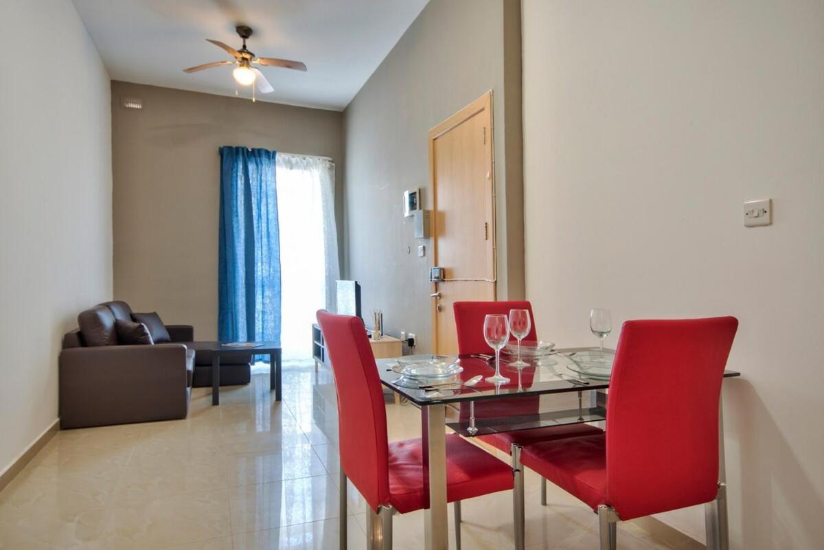 Urbanstays - Gzira 1 Bedroom Apartments By Shortletsmalta Bagian luar foto
