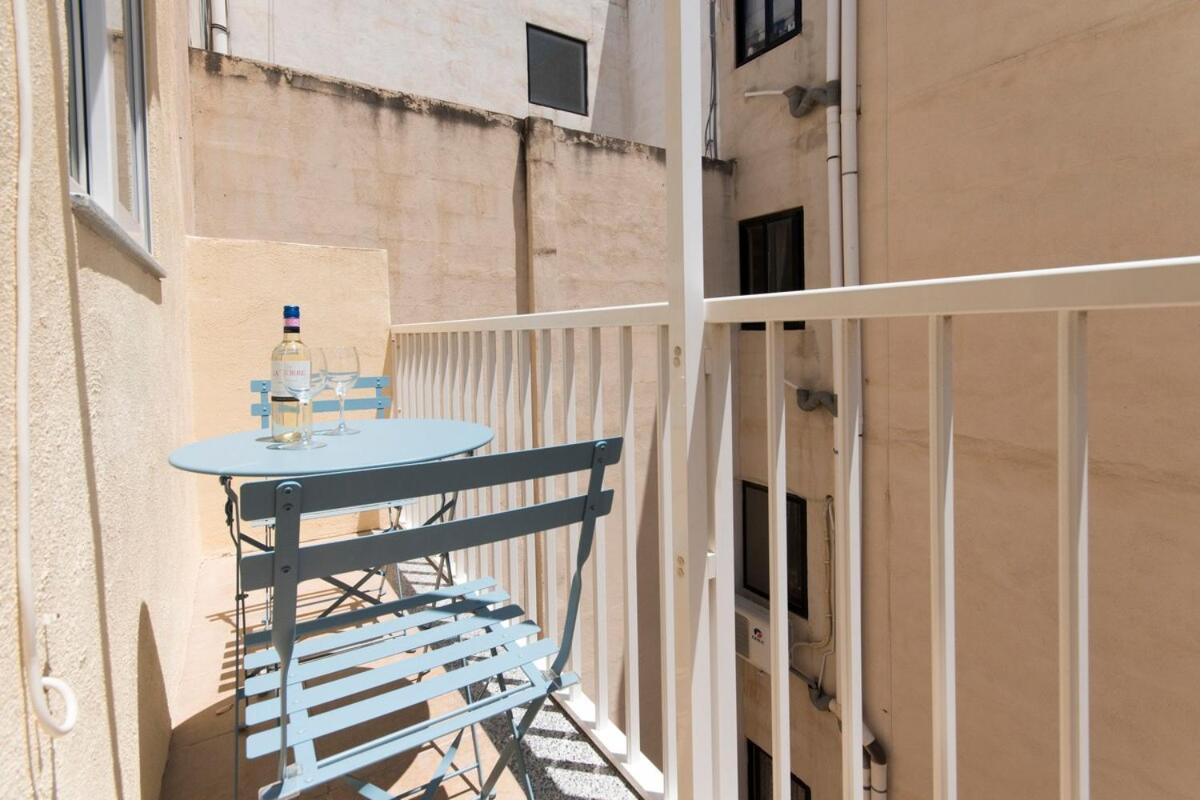 Urbanstays - Gzira 1 Bedroom Apartments By Shortletsmalta Bagian luar foto